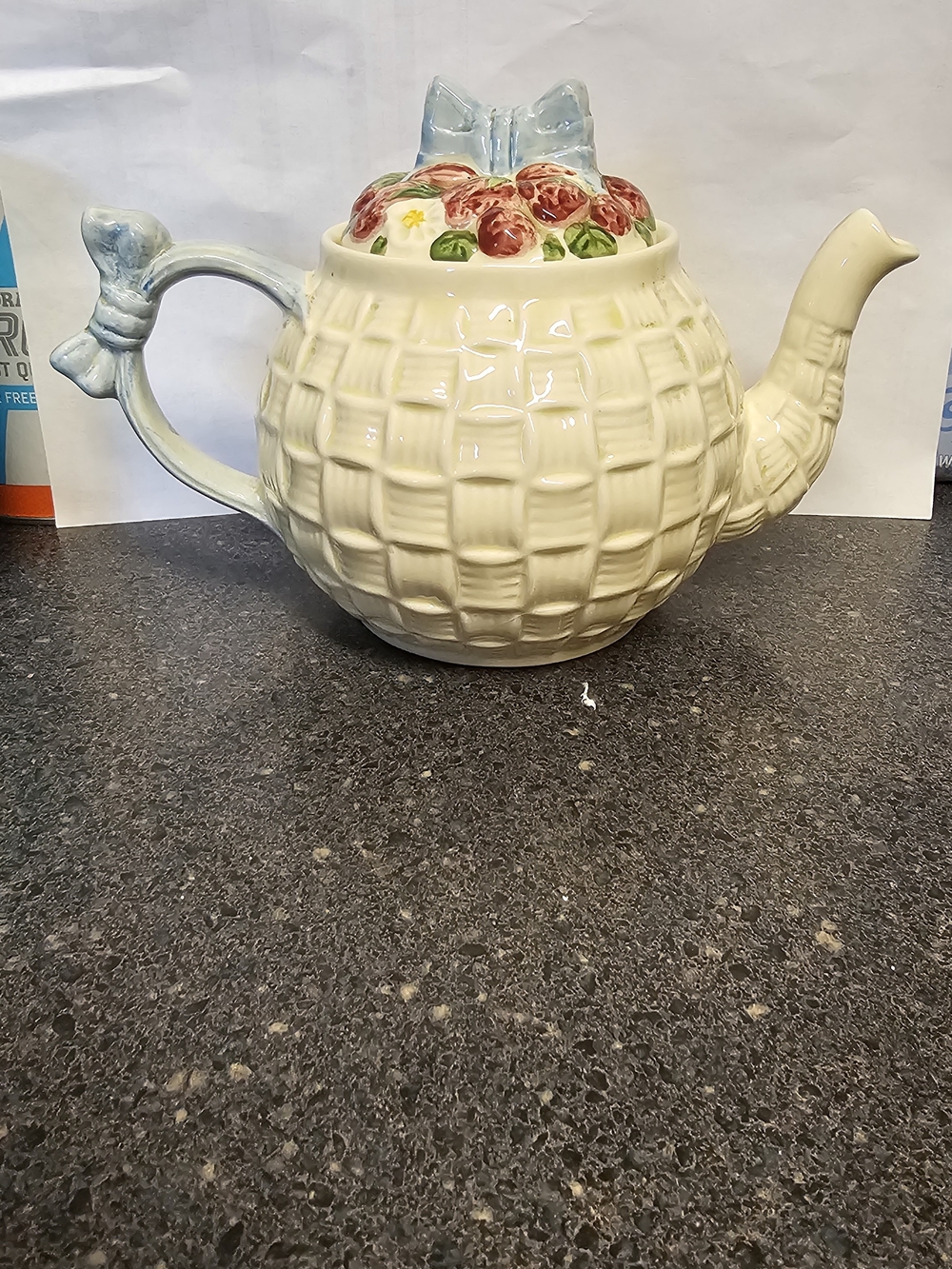 VTG Shorter & Son Strawberry Basket-Weave Teapot Staffordshire England